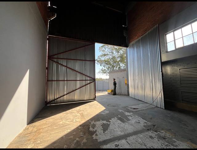 552M² WAREHOUSE TO LET IN EASTLEIGH